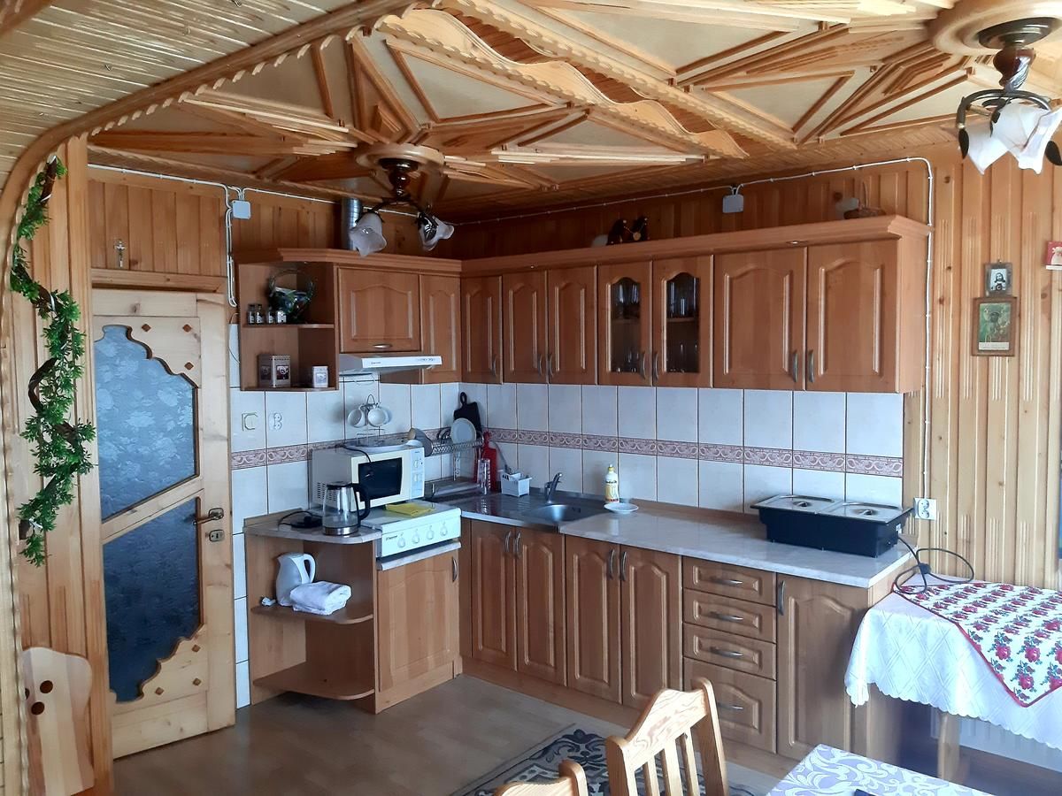 Отели типа «постель и завтрак» Pokoje u Heleny Leśnica-18
