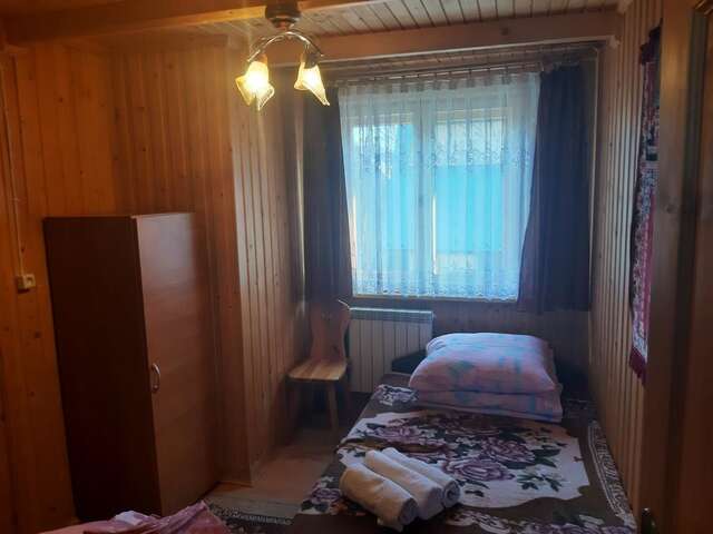 Отели типа «постель и завтрак» Pokoje u Heleny Leśnica-9